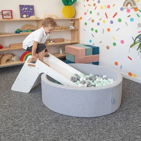 KiddyMoon Krzesełko ślizgawka 2w1 SC-002 Zabawka zjeżdżalnia, biały