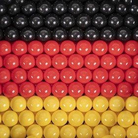 KiddyMoon Plastikowe piłeczki 7cm Zabawka zestaw kulek, czarny-żółty-czerwony