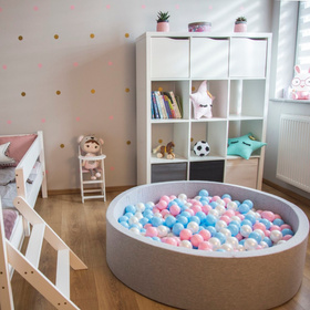 KiddyMoon Suchy basen kwadratowy z piłeczkami 7cm 120x30 Zabawka basen piankowy, jasnoszary: babyblue-pudrowy róż-perła